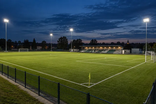 Boiska sportowe — oświetlenie obiektu